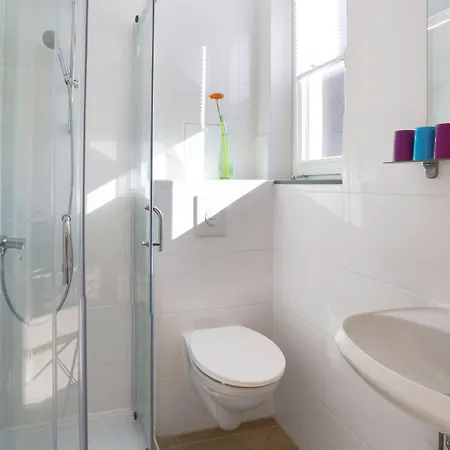 11 وارتبورغ *