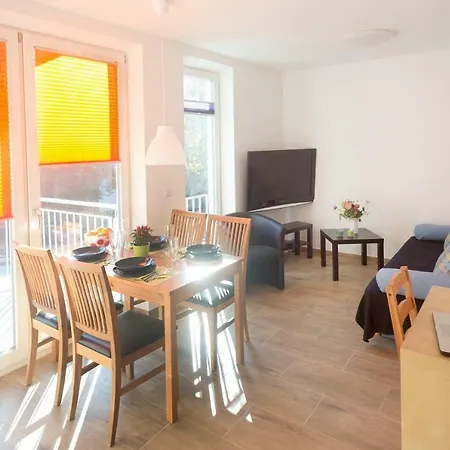 11 وارتبورغ *