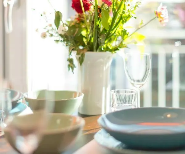 Apartment11 Wartburg Daire Köln